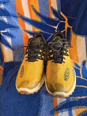 Keen Yellow and Black Trail Running Shoes